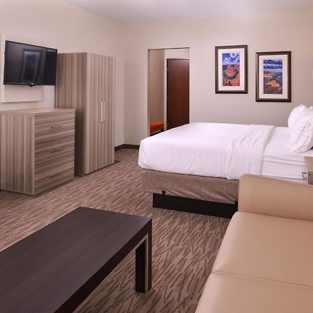 Holiday Inn Express & Suites Williams By Ihg Экстерьер фото