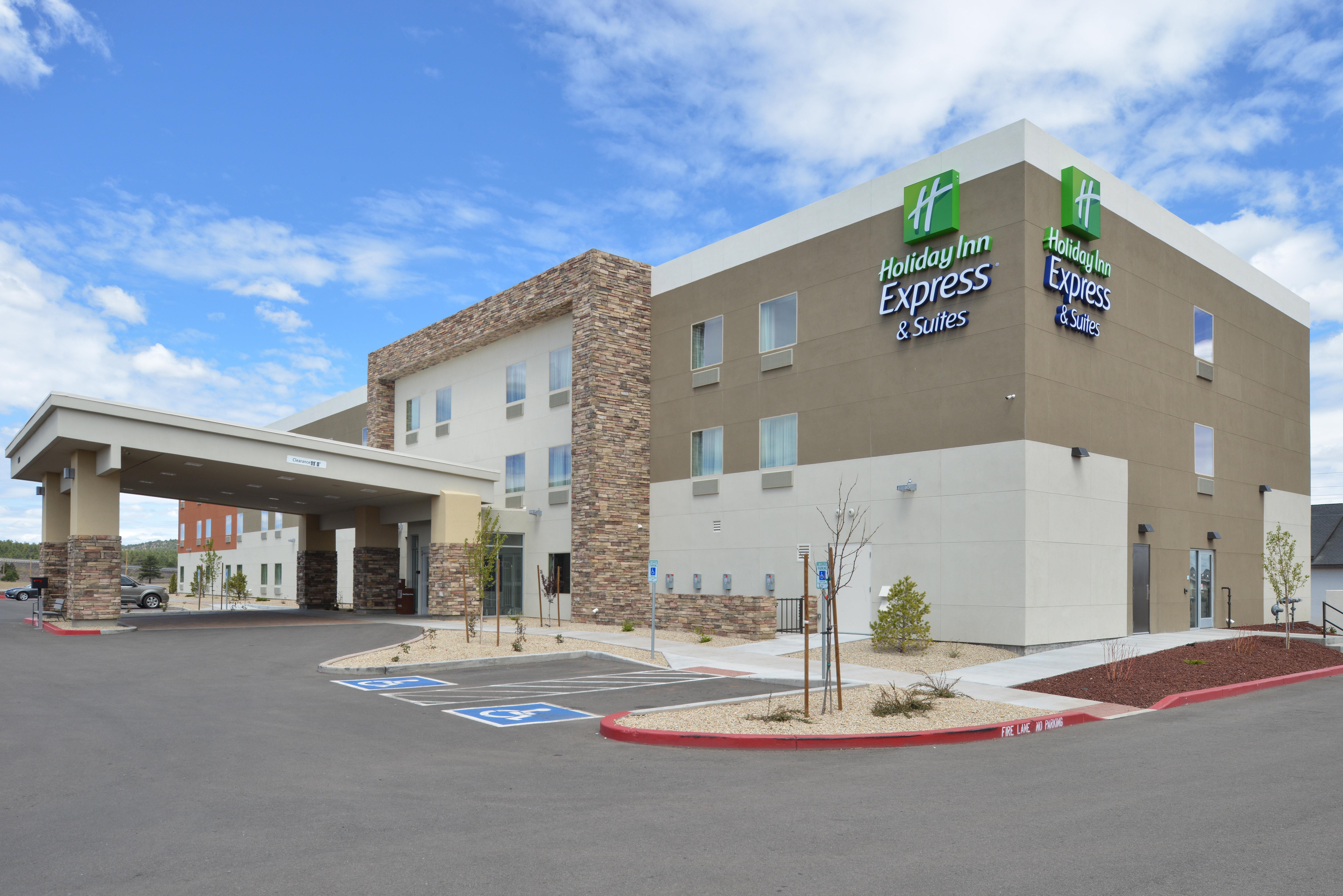 Holiday Inn Express & Suites Williams By Ihg Экстерьер фото